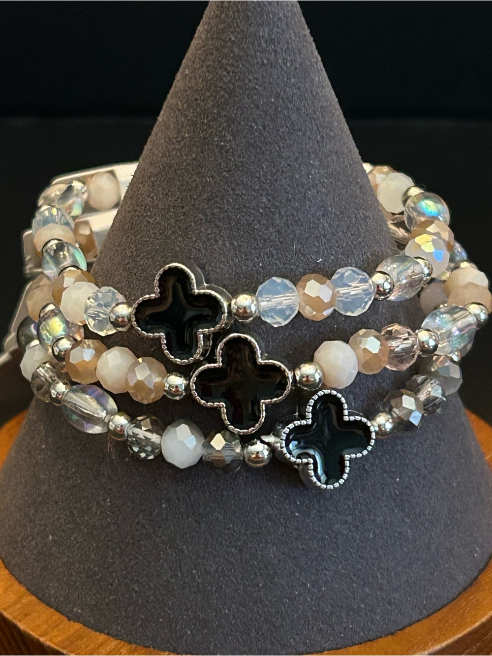 Nicole Lucky Black Clover Faceted Beaded Stretch Stack Bracelet in Silver NWT